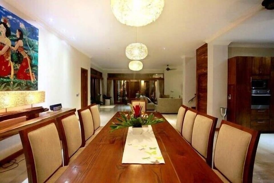 Luxury 4 Bedroom villa in Seminyak