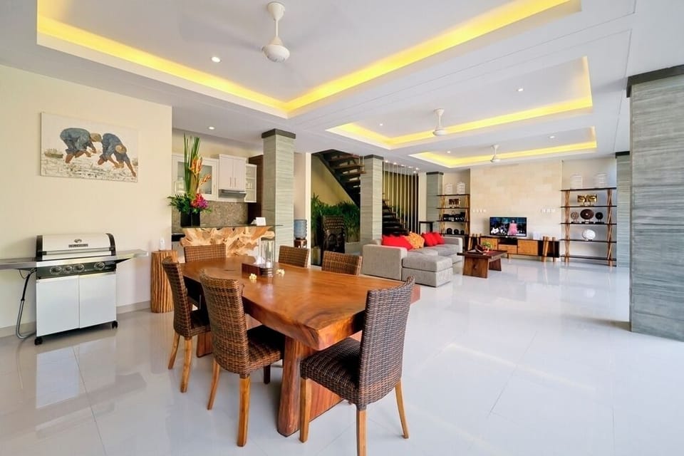 Kumpi,  2 BR Seminyak