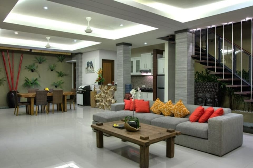 Kumpi,  2 BR Seminyak