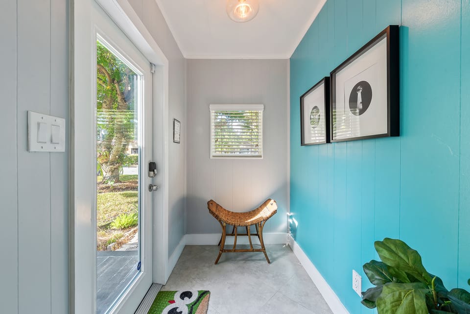 Chic entryway!
