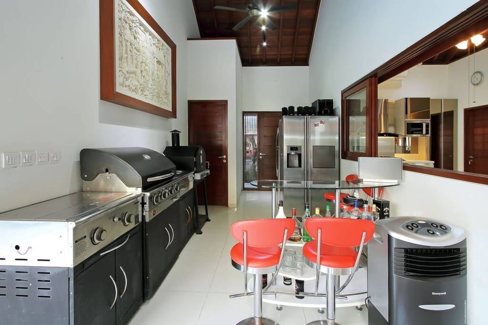 Cantik, 3 Bedroom Seminyak
