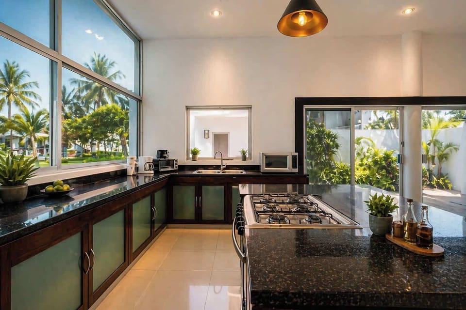 Fully equipped kitchen and ample space
