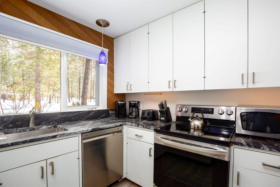 Kitchen - Main Level