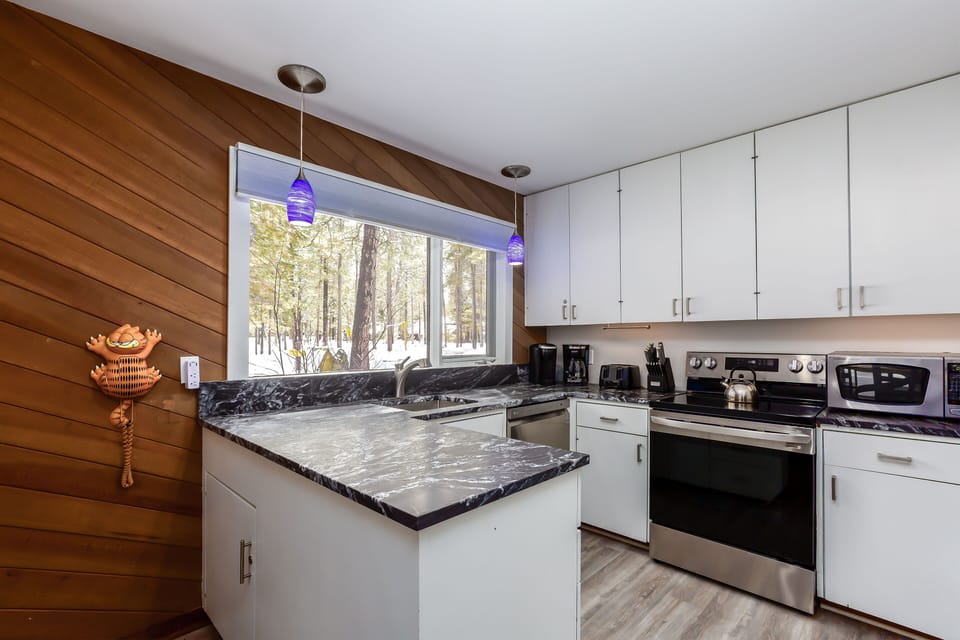 Kitchen - Main Level