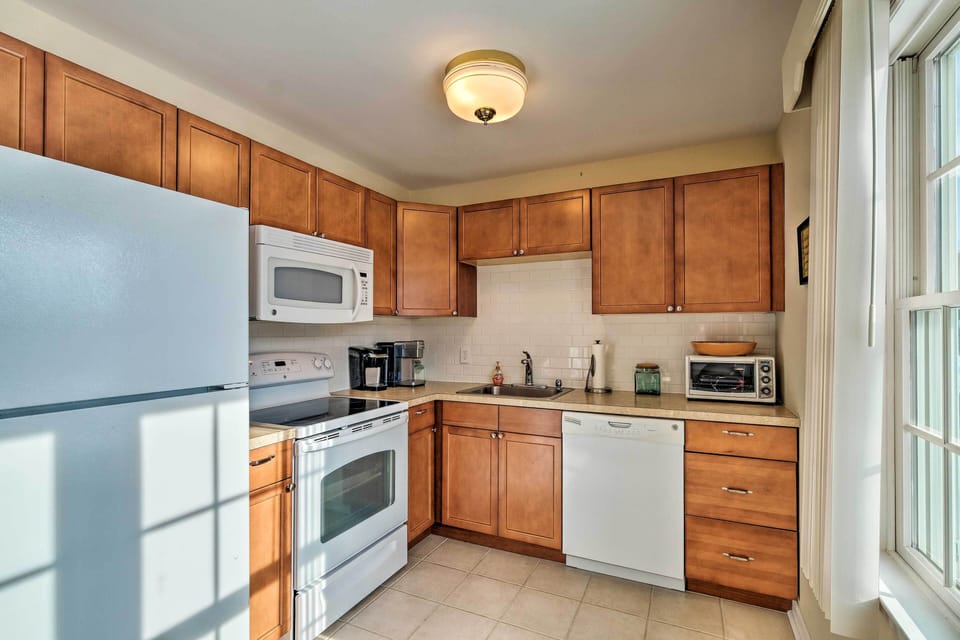 Kitchen | Cooking Basics | Keurig & Drip Coffee Makers