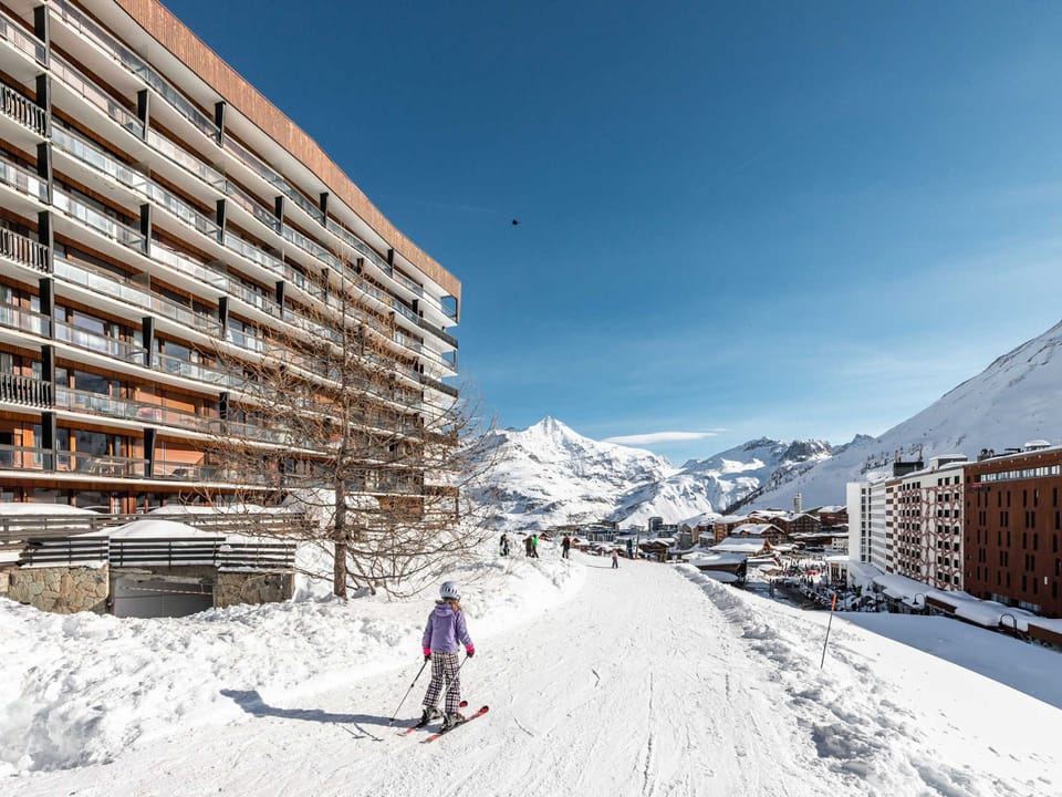 Snow and ski sports