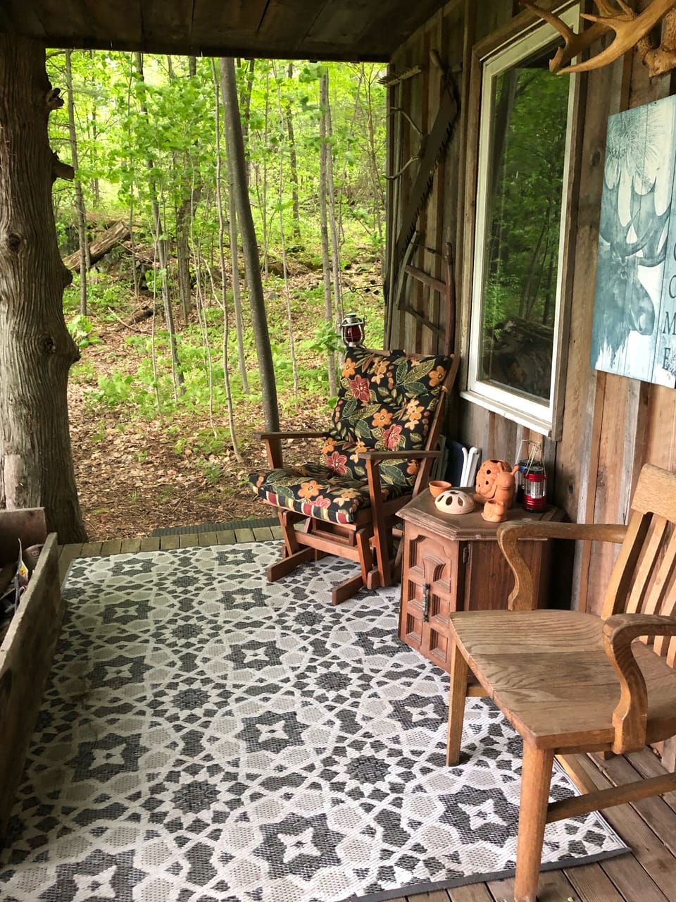 Deck to sit on in the morning and evenings 