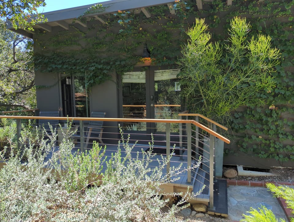 Front view of the 
entrance