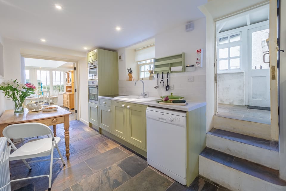Balwest Cottage, Praa Sands. Ground floor: The front door leads down into the kitchen