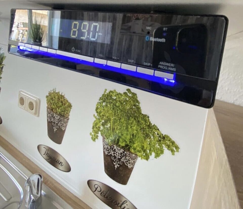 to Birke Apartment No. 3 <br>1st floor left  Apartment in Erfurt