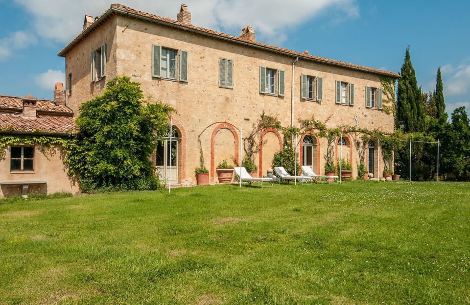 Building Exterior, Garden