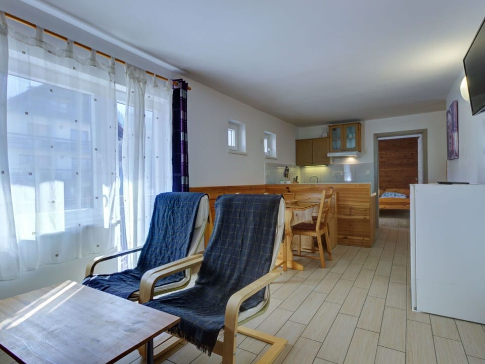 Wood, Furniture, Floor, Chair, Ceiling, Hardwood, Wood Stain, Wood Flooring, Plank, Kitchen & Dining Room Table