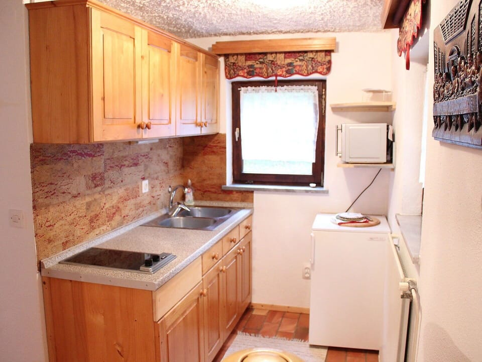 Room, Property, Furniture, Kitchen, Cabinetry, Countertop, Sink, Interior Design, House, Building