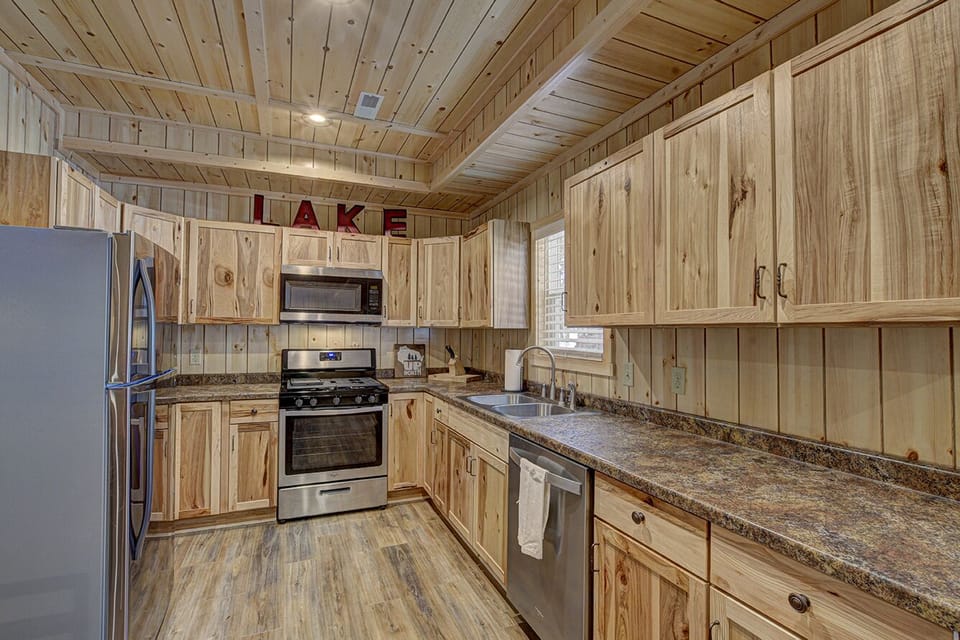 Gourmet Kitchen 