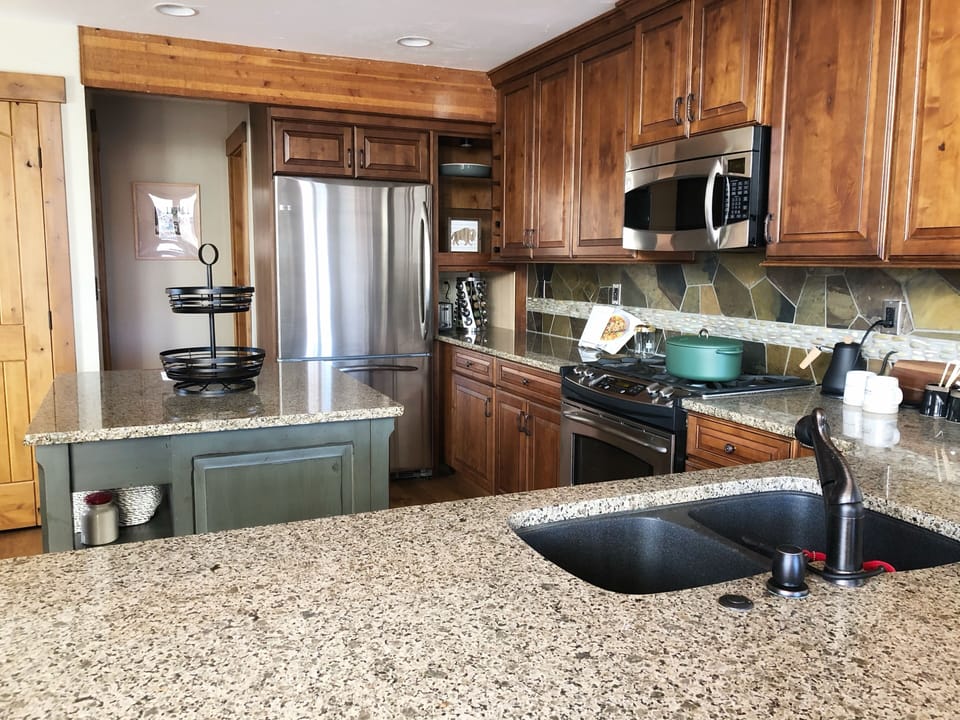 Every kitchen amenity you could ask for!