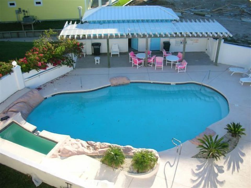 Sand Point Neighborhood's Private Pool and Hot Tub Area