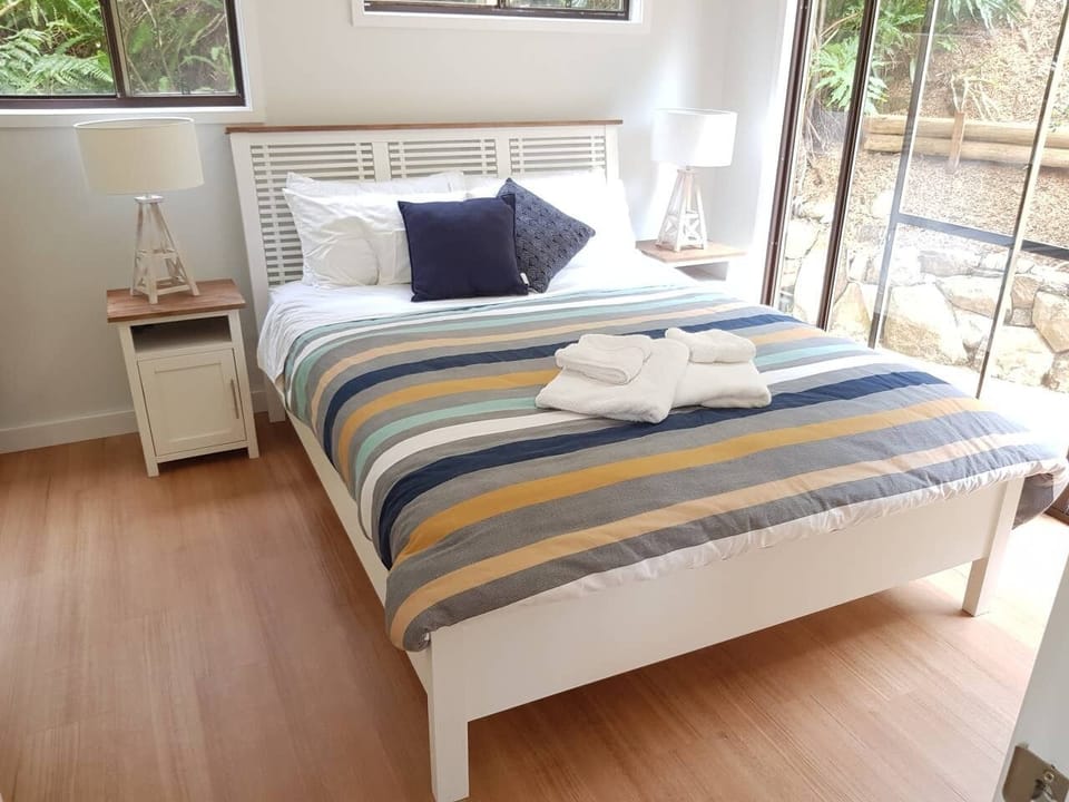 Queen bed