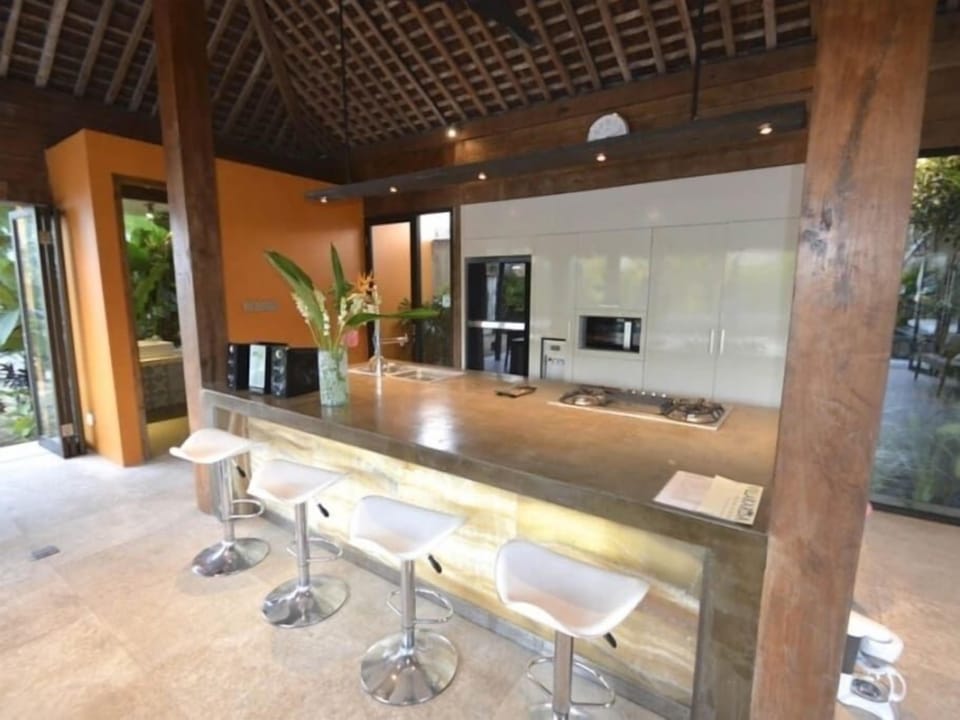 4 Bedroom Villa in the Heart of Seminyak