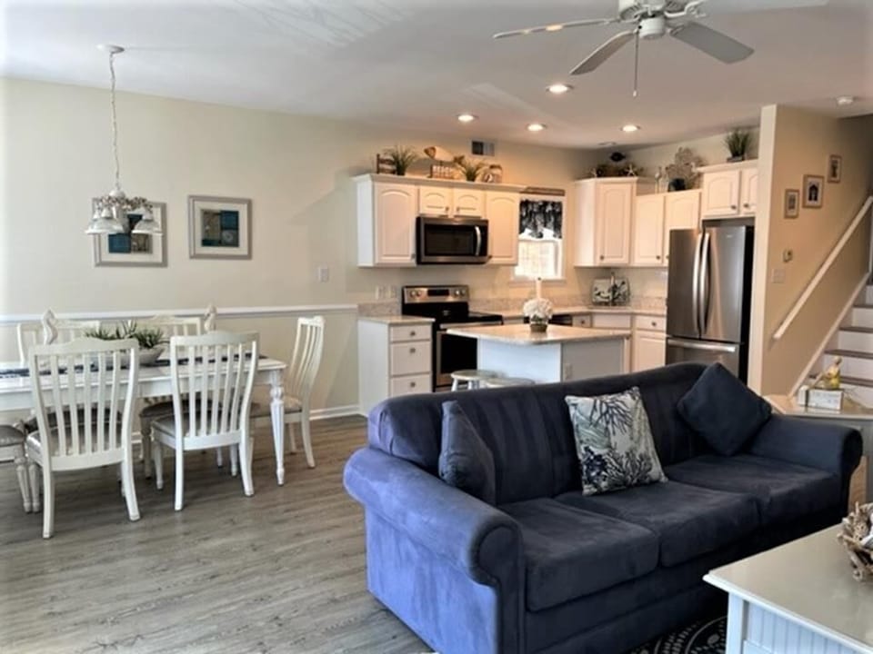 1404 West Ave 1st Floor