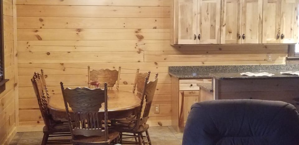 Dining area with seating for 5