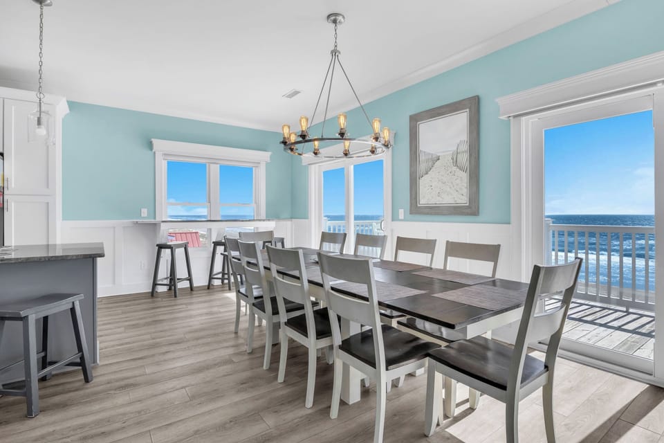 Dining Area - 3rd Floor Southeast