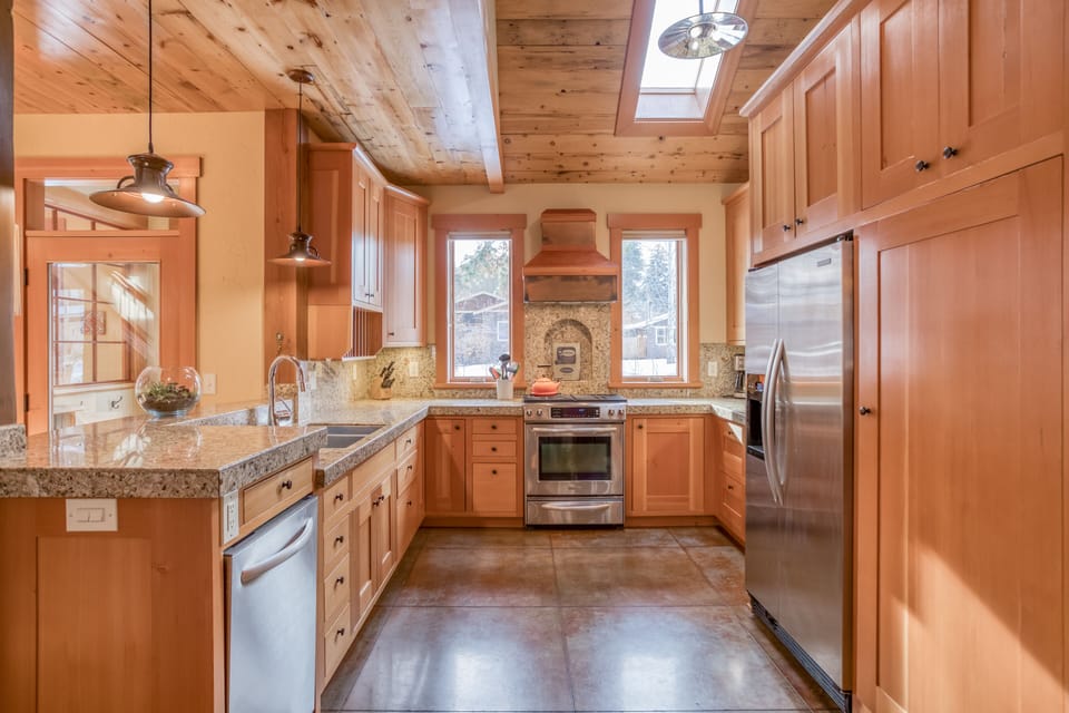 Kitchen Area with latest appliances