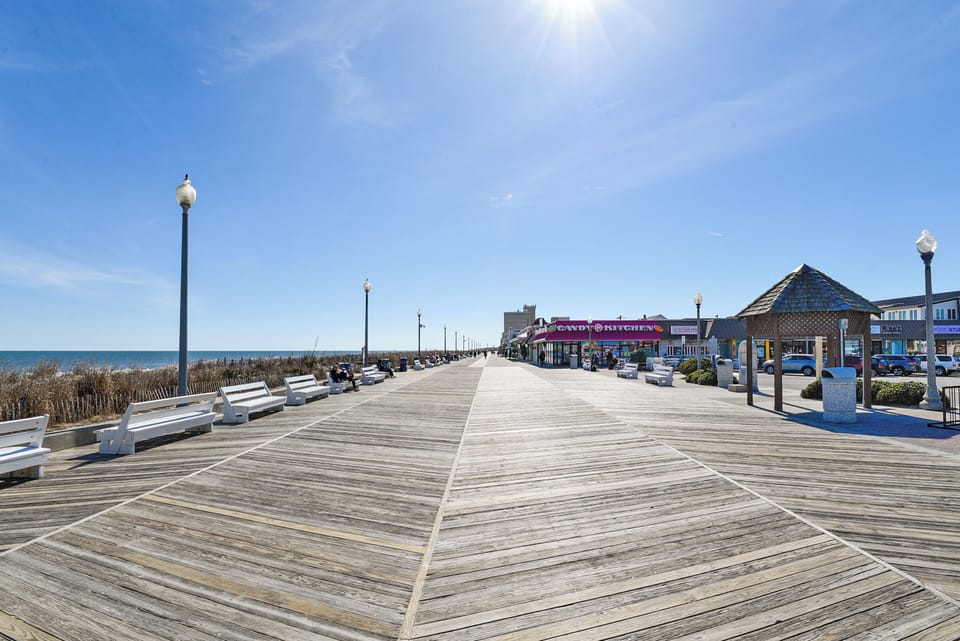 Amenity,Board Walk,