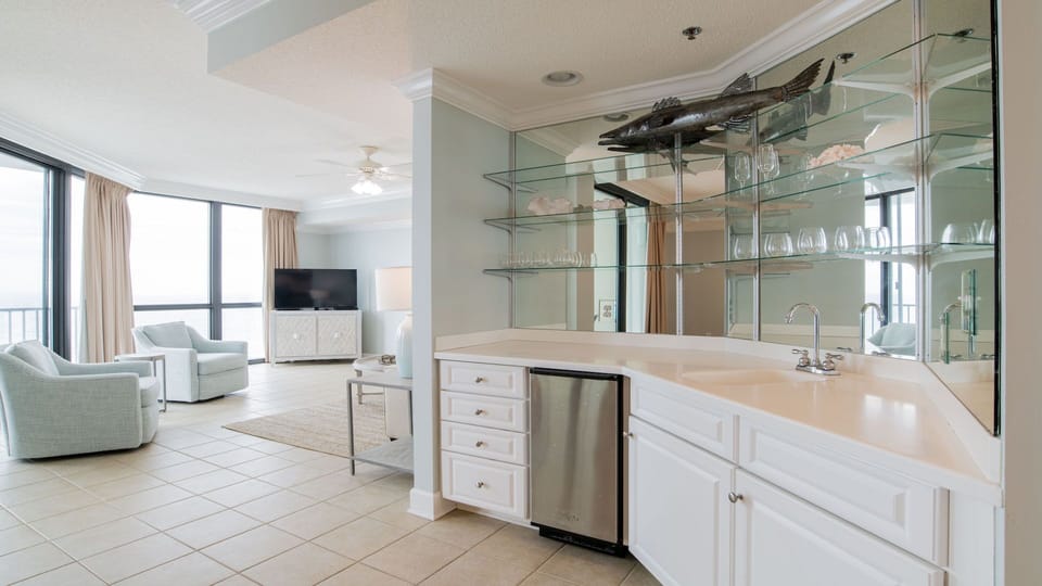 Phoenix IX 1107 Wet bar with Ice maker