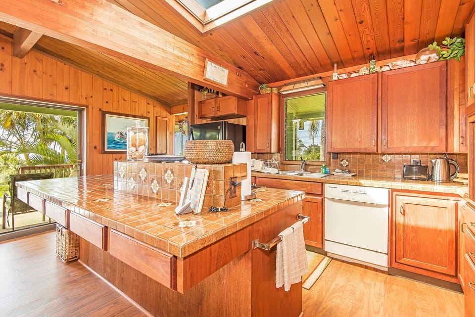 Open Concept Kitchen with Dishwasher - Open Concept Kitchen with Dishwasher