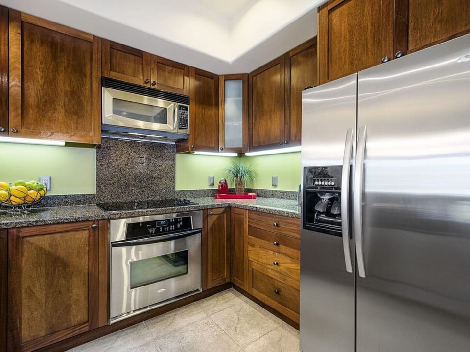 Fully-appointed kitchen
