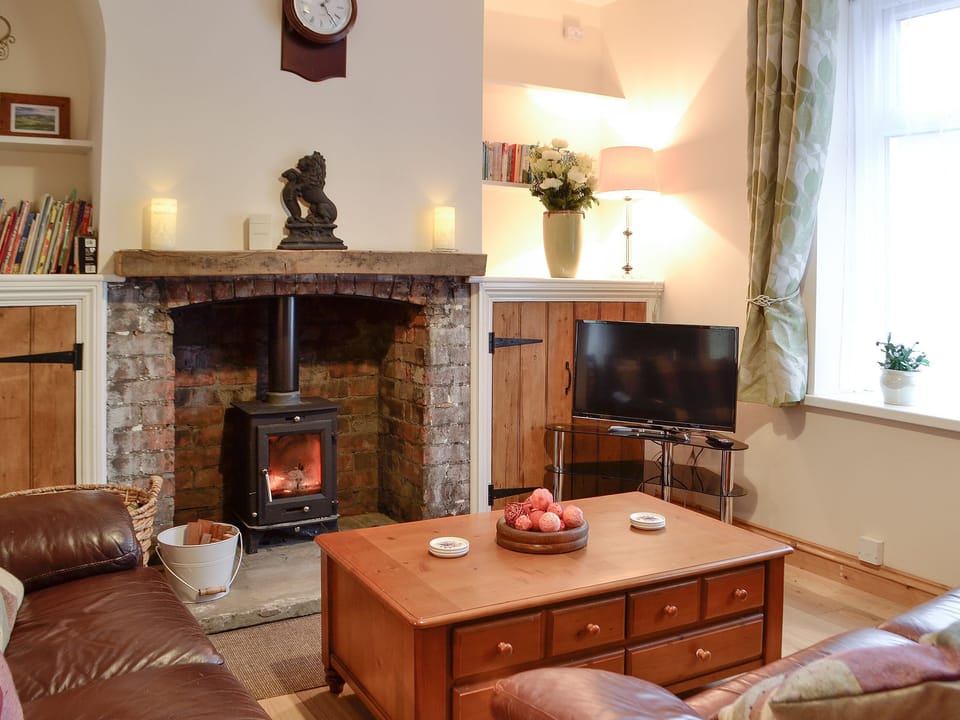 Double bedroom | Rhona&rsquo;s Cottage, Abergavenny