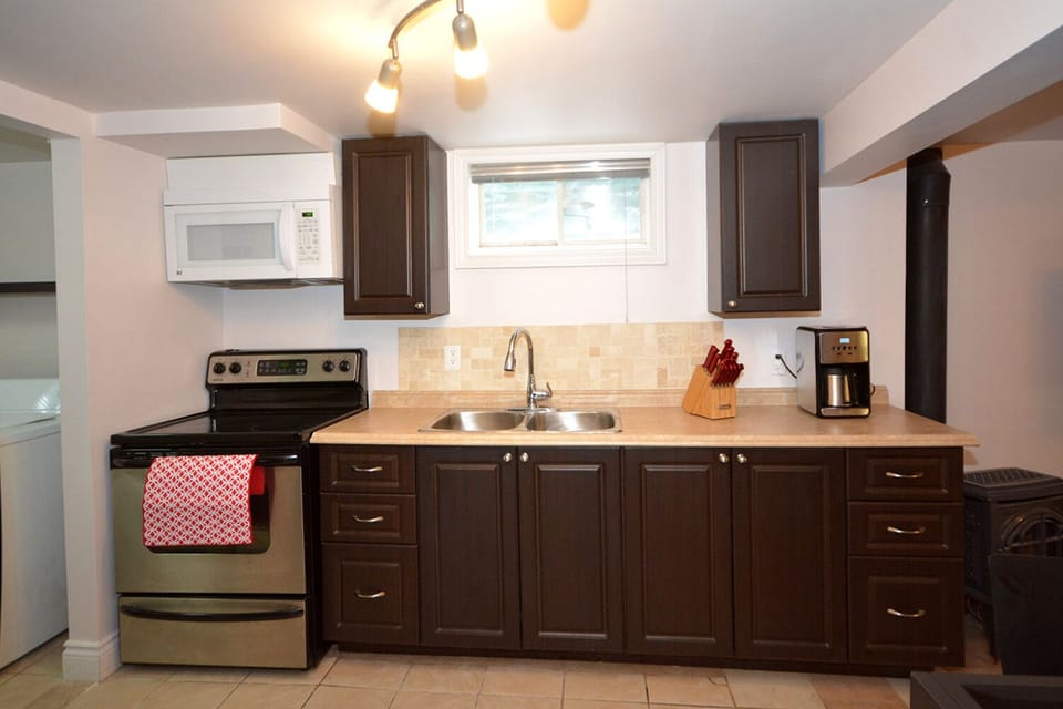 Well equipped kitchen 