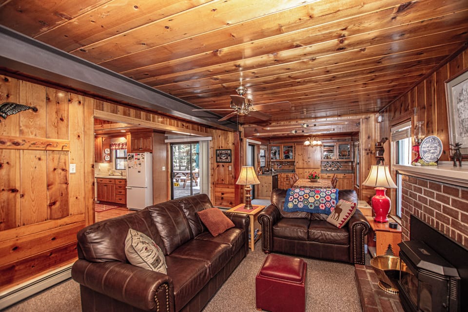 Fir Forest Cottage - Living Area Dining and Kitchen