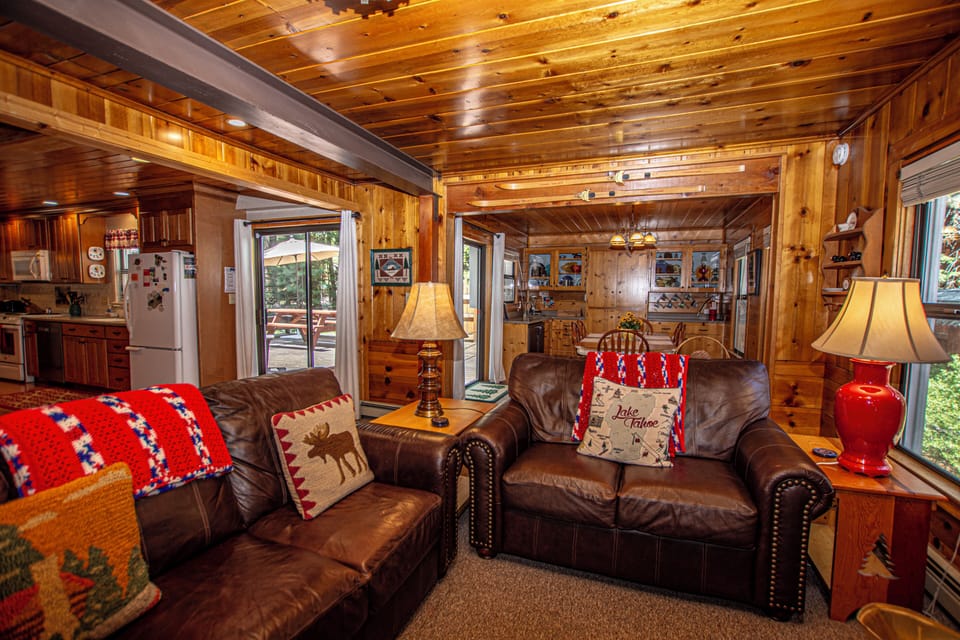 Fir Forest Cottage - Living Area Dining and Kitchen