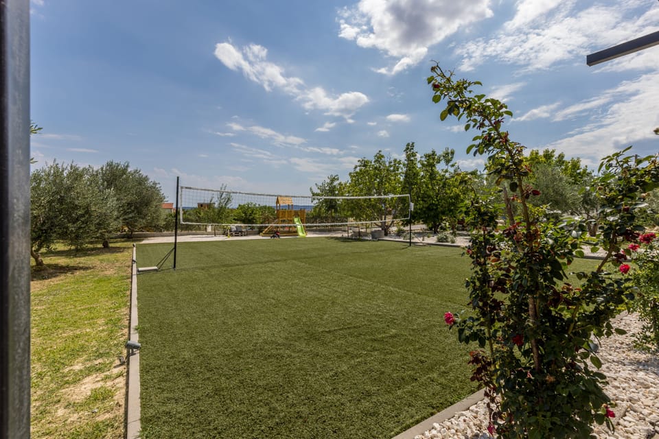 Sport court