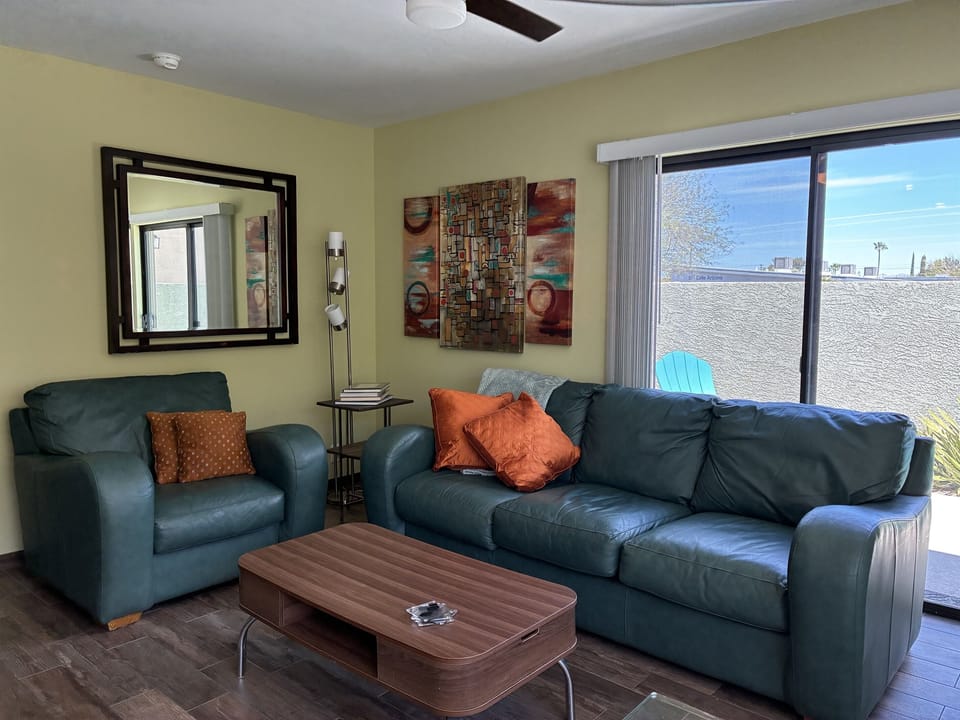 Leather furniture in living room.