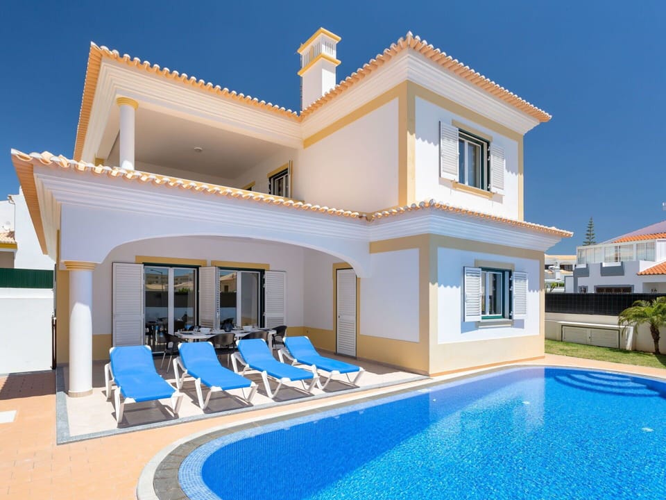 Property, Building, House, Home, Real Estate, Swimming Pool, Villa, Estate, Architecture, Apartment