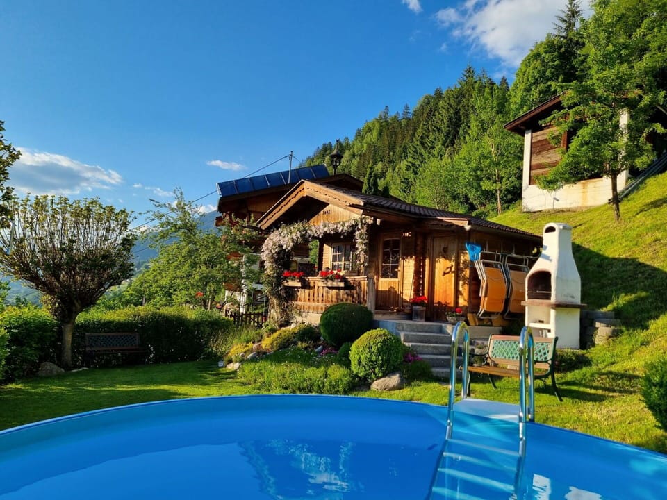 Plant, Cloud, Sky, Building, Property, Blue, Azure, Tree, Swimming Pool, Water