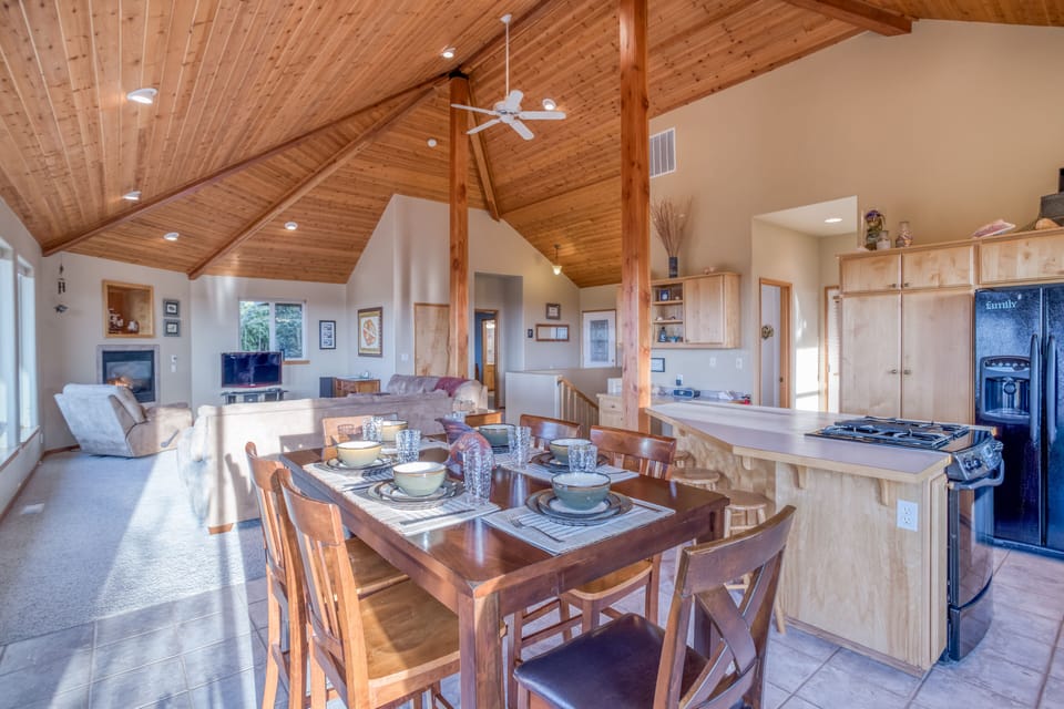 Dining Area with space for movement