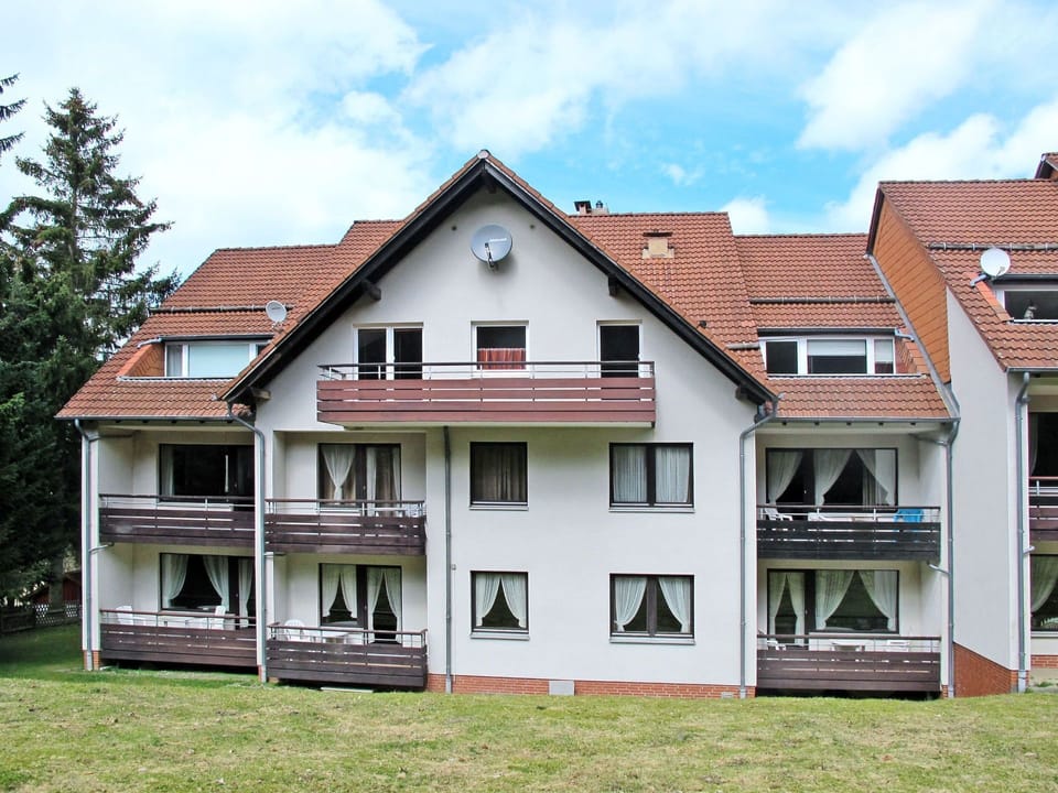 House, Property, Home, Building, Residential Area, Real Estate, Roof, Architecture, Estate, Facade