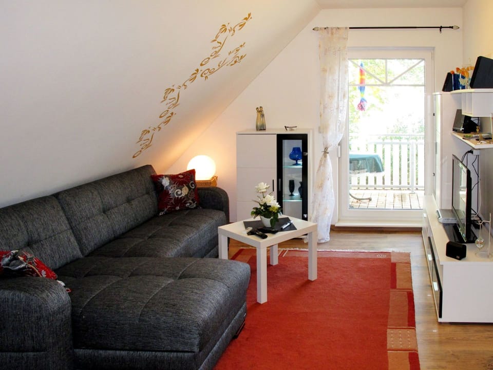 Room, Living Room, Furniture, Property, Interior Design, Floor, Wall, Building, Couch, House