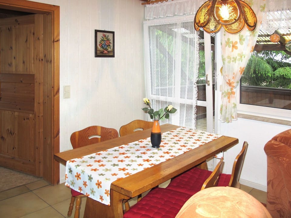 Room, Furniture, Property, Table, Dining Room, Interior Design, Floor, Kitchen & Dining Room Table, Building, Curtain