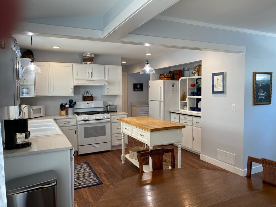 Brand new kitchen with mix of modern and vintage touches