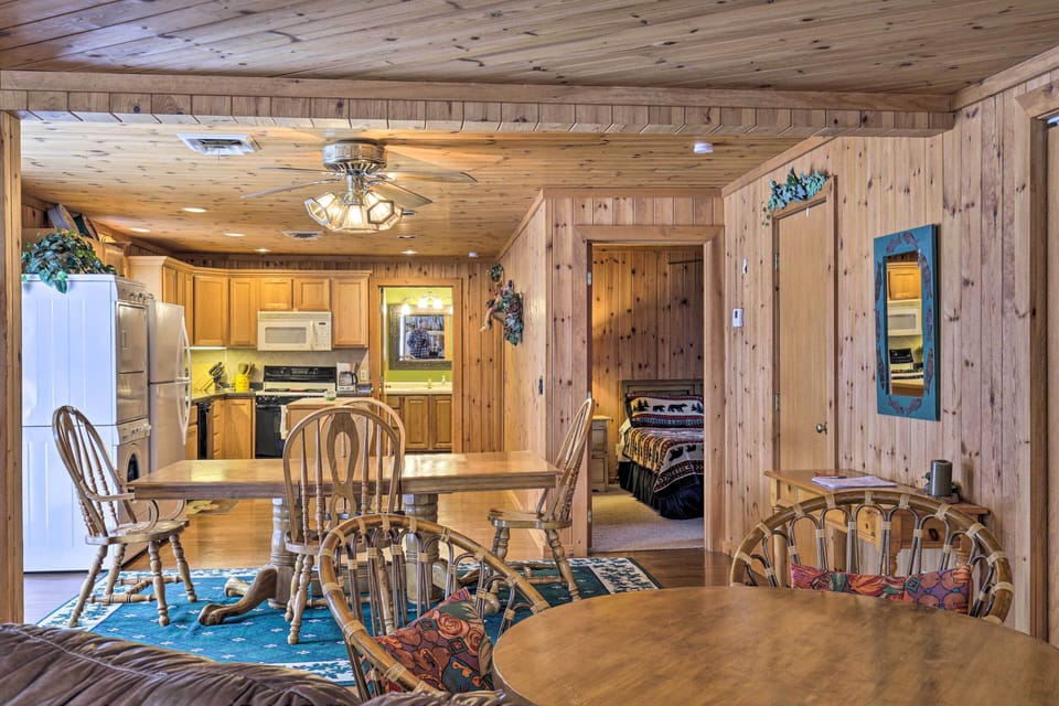 Sleeping  up to 6, this vacation rental has plenty of space for everyone.