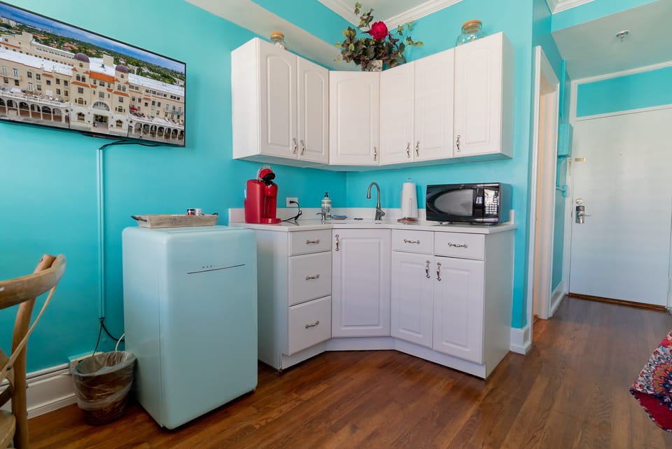 Kitchenette