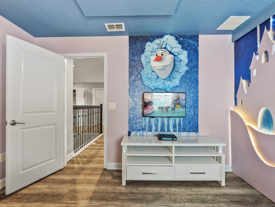 Chill out in our enchanted Frozen themed bedroom – a winter wonderland for every young princess and prince.