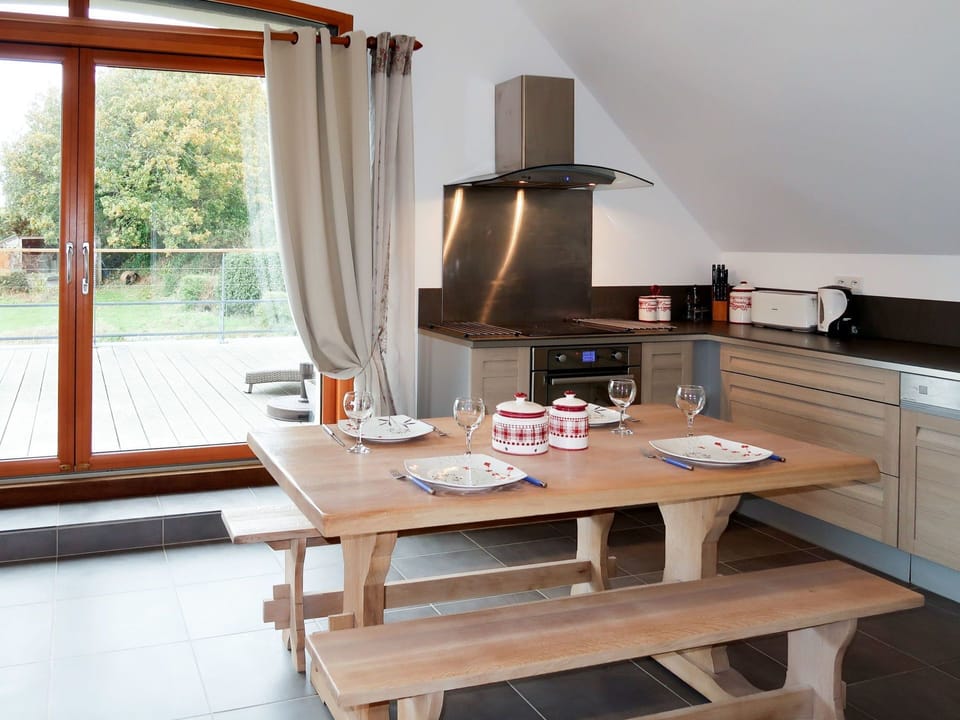 Room, Furniture, Property, Table, Interior Design, House, Building, Home, Dining Room, Wood