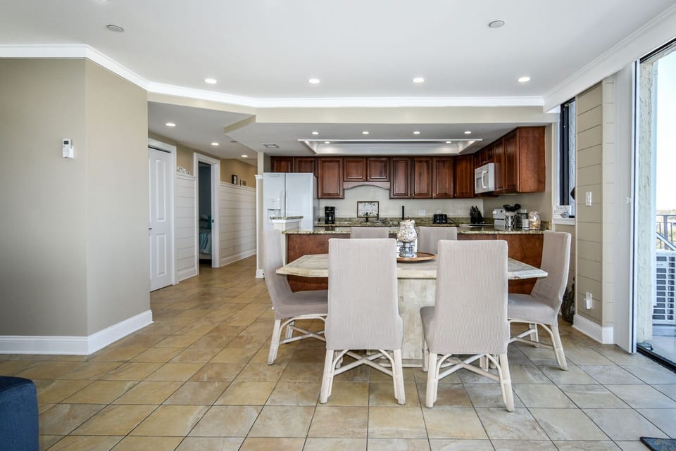 Surf Master Penthouse F