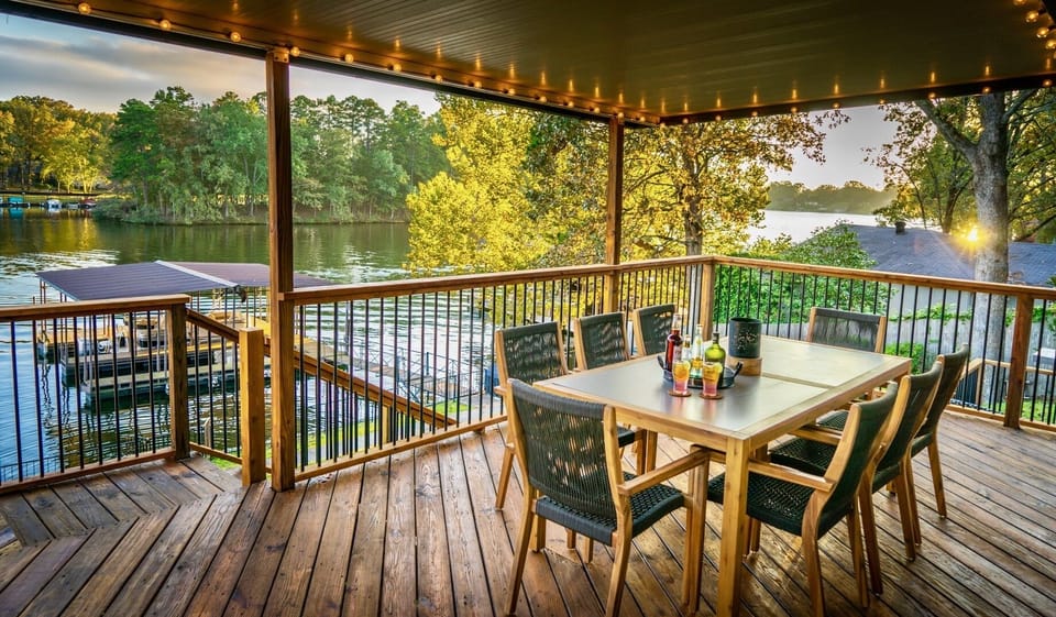 Outdoor table seats 8