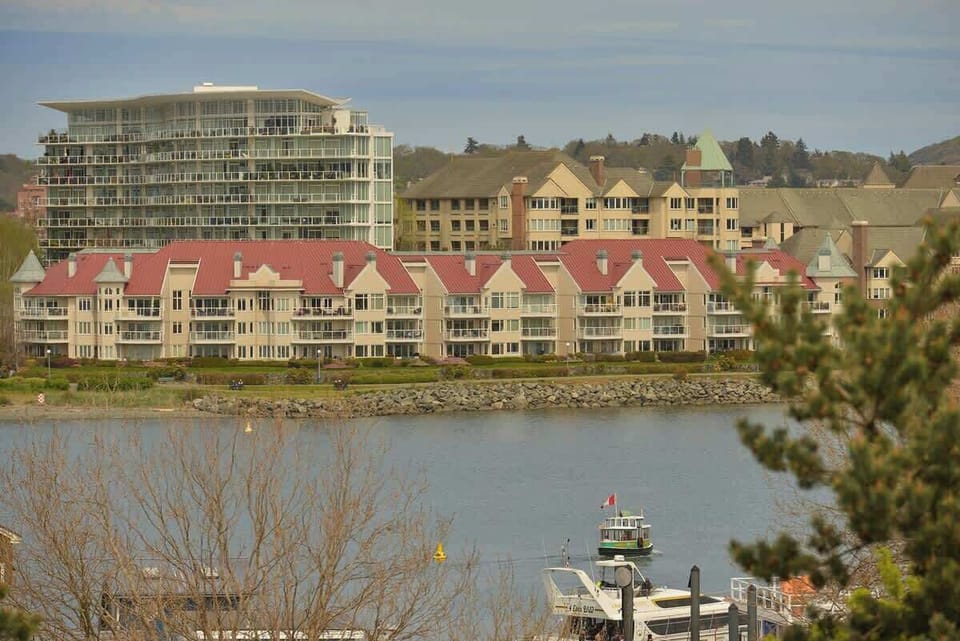 Inner Harbour balcony views. 